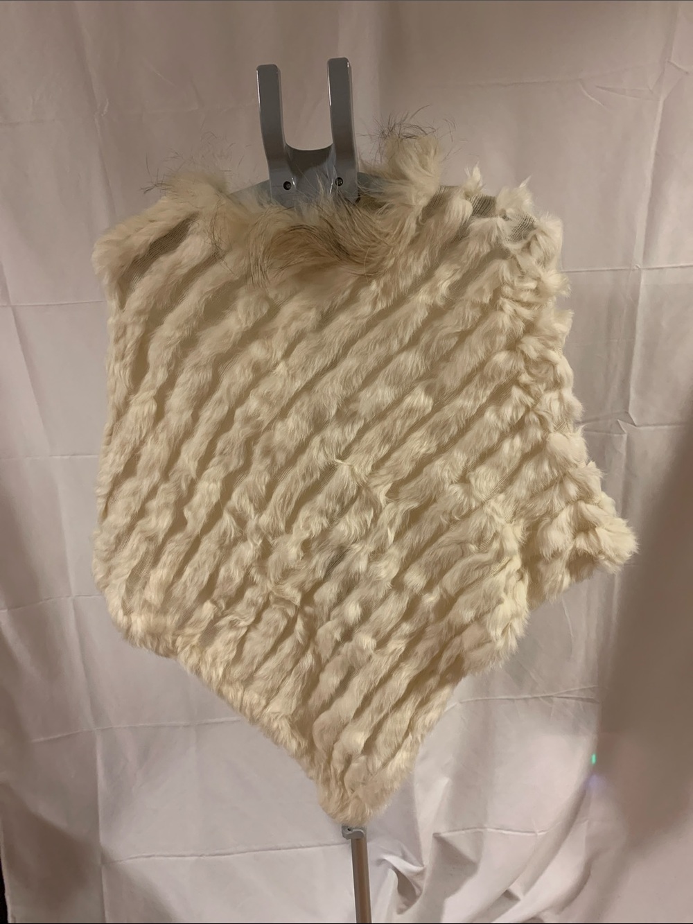 Rabbit / fox fur poncho/shawl, o/s soft cream colour, new
